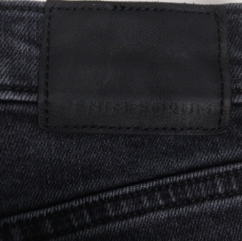 Aritzia Denim Forum High Rise Skinny - Picture 6 of 11